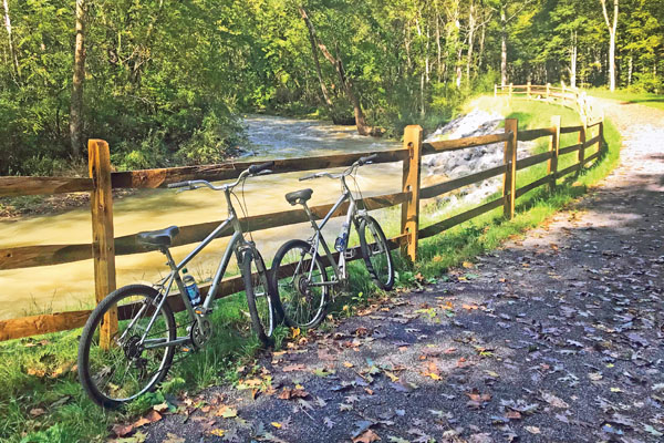 bikes along the Jackson River Scenic Trail