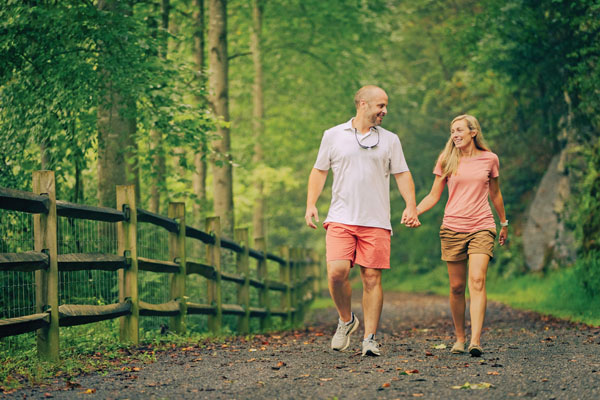 couple walking along the JRST